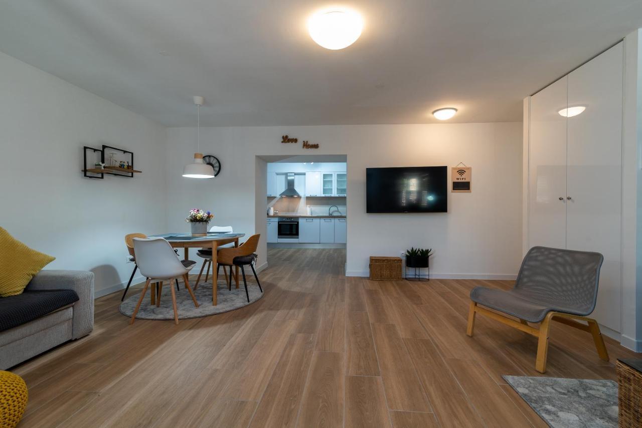 Apartman Benzon Vranjic - 4 Zvjezdice מראה חיצוני תמונה