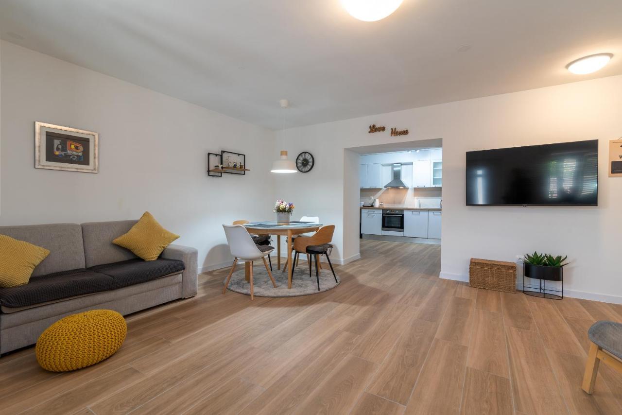 Apartman Benzon Vranjic - 4 Zvjezdice מראה חיצוני תמונה
